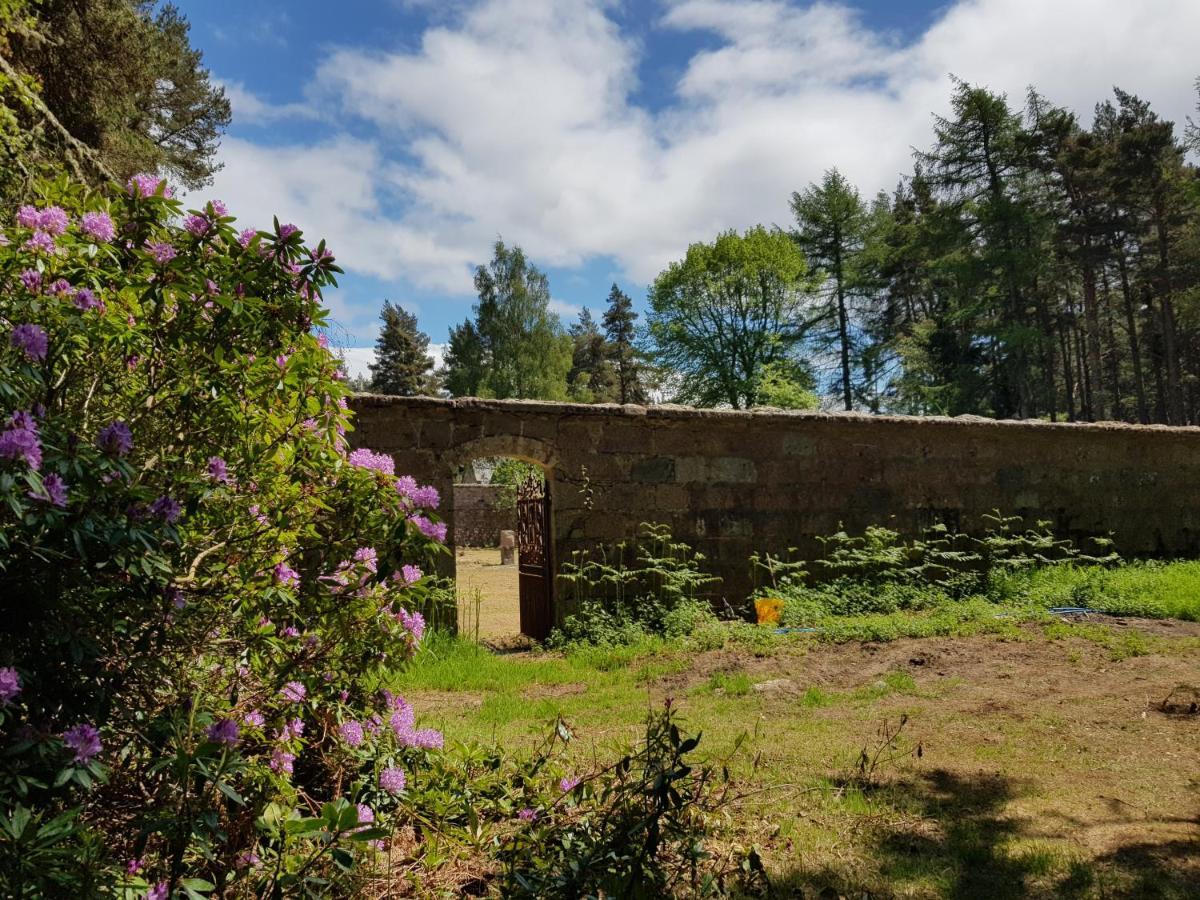 Cambus O' May Traditional Highland Hotel Ballater Exterior foto