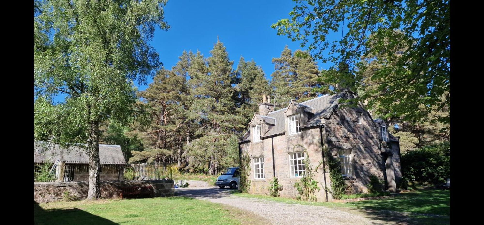 Cambus O' May Traditional Highland Hotel Ballater Habitación foto